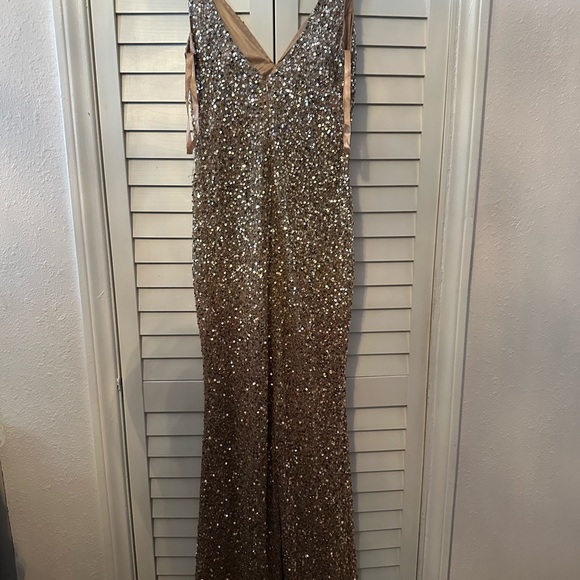 Mac Duggal Sequined Gold/Rose Dress size 8. - Picture 5 of 10